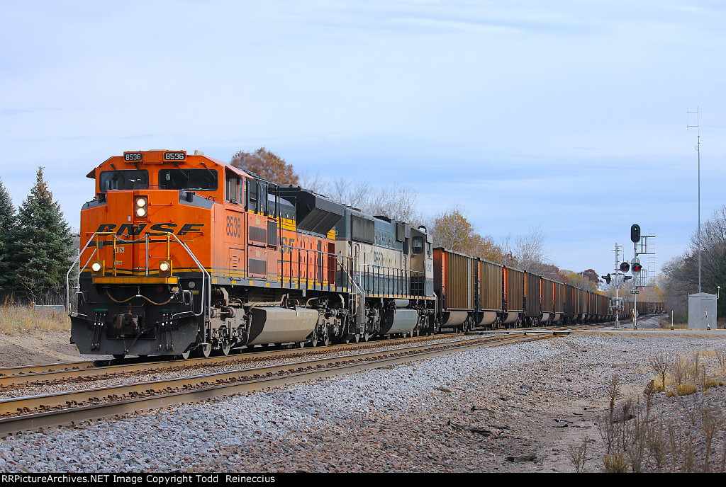 BNSF 8536